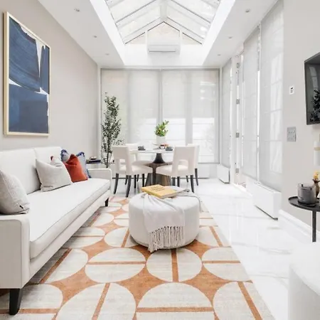 Arcore Premium Apartments Knightsbridge